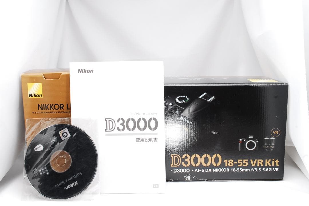 Nikon D3000 ✨️ S数新品級 ダブルレンズ 外箱付 スマホ転送✨️