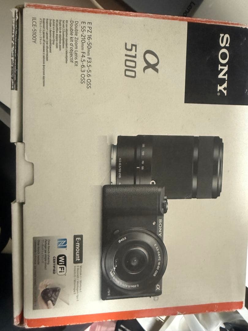 SONY ミラーレス一眼 α5100 16-50mm & 55-210mm