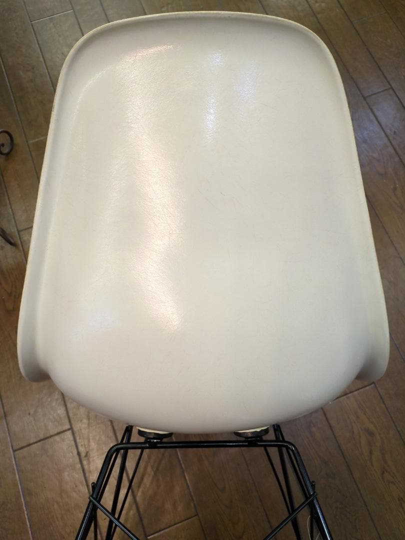 〈即購入可〉ハーマンミラー イームズ チェア ホワイト 現状渡し