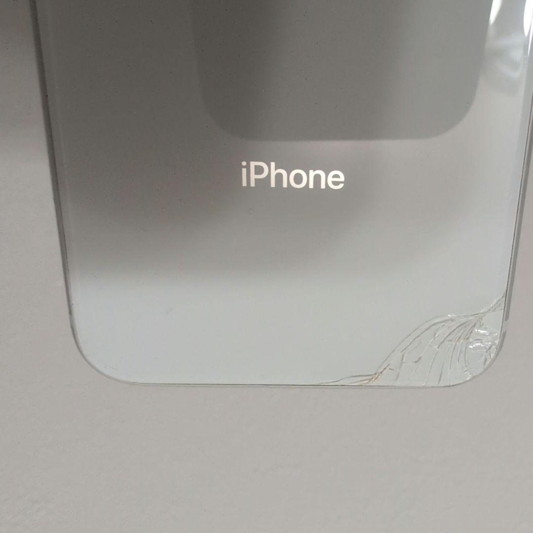 iphone 8 シルバー 64GB SIMフリー