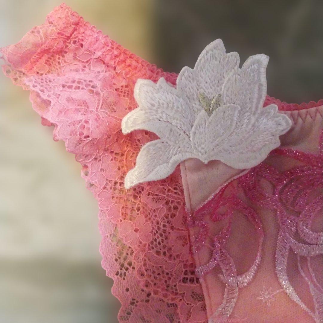 ピンク 刺繍入り ブラジャー