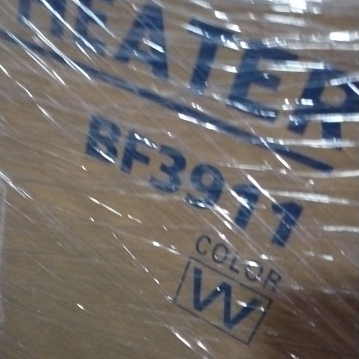 新品未開封品✴Aladdin ブルーフレームヒーター BF3911 ホワイト