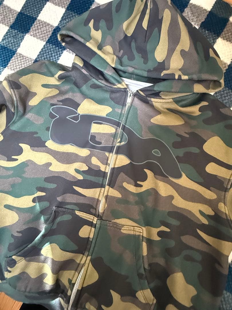 IDA sply x future archive popup限定　hoodie