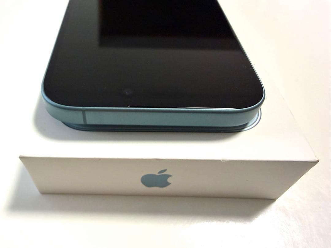 iPhone16 本体 128GB 箱つき SIMフリー ティール