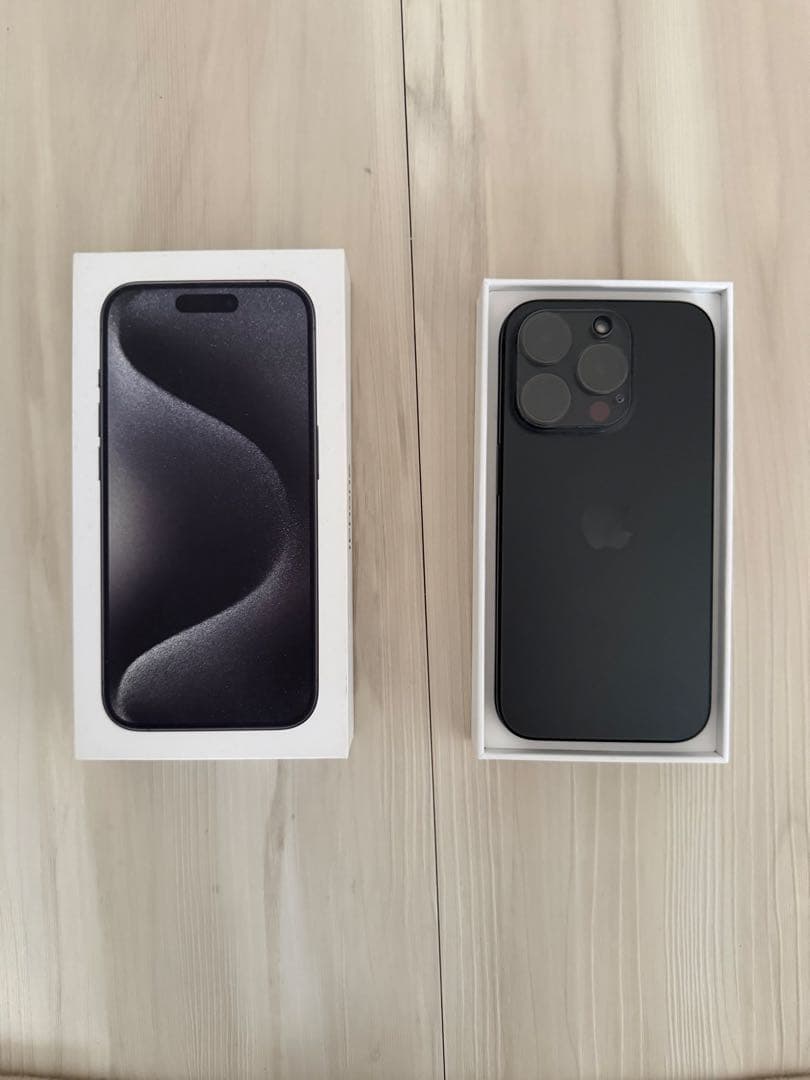 Apple iPhone 15 Pro スペースブラック 本体