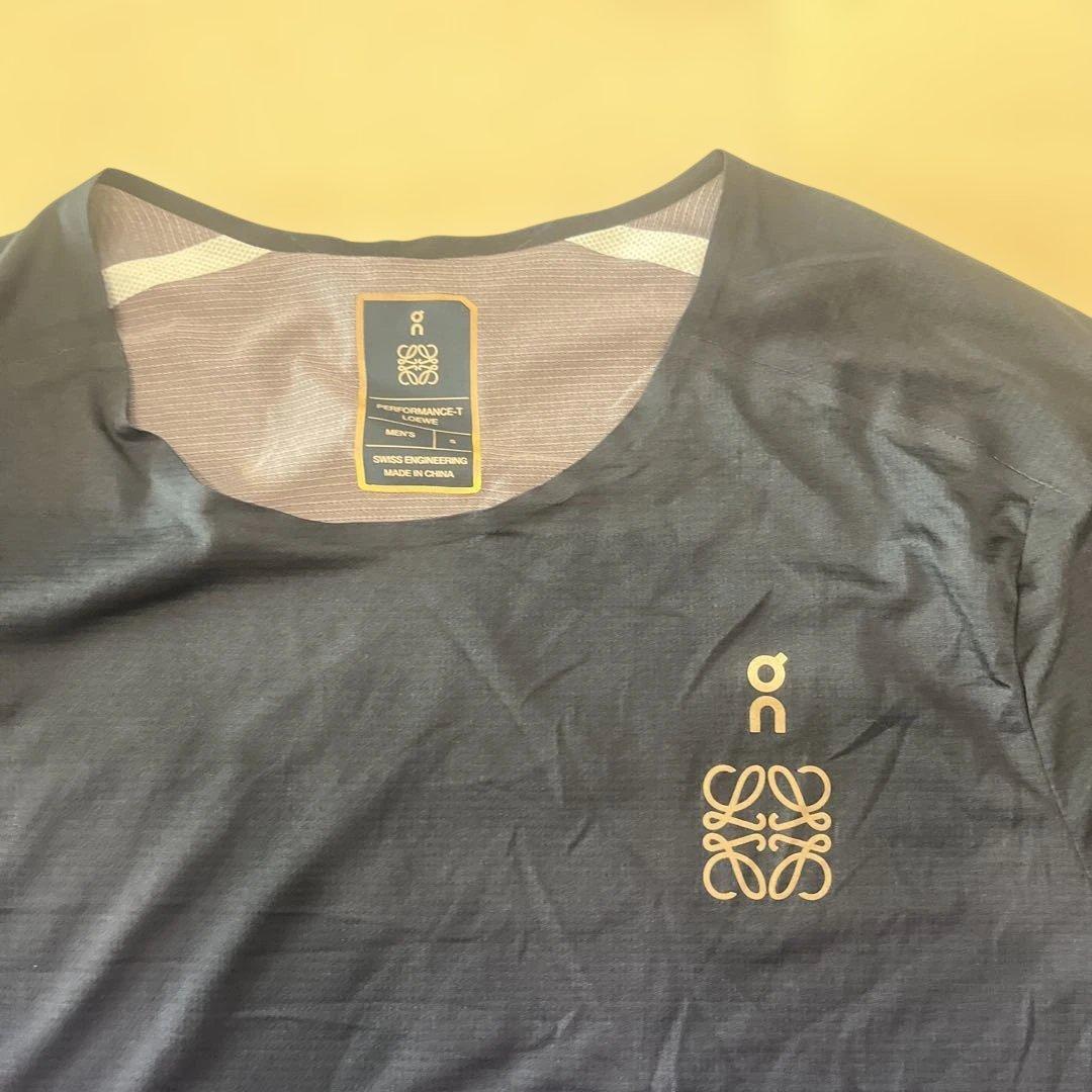 LOEWE × On Performance-T \"Gradient Blue\"