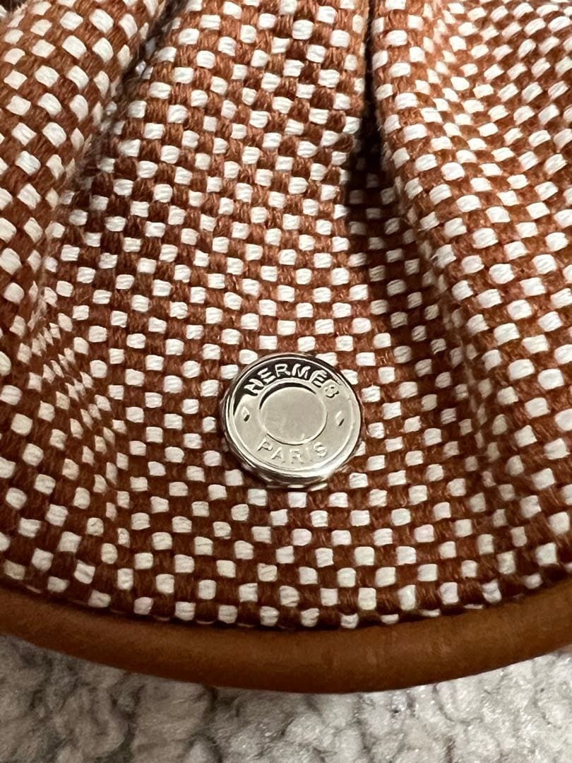 HERMES シュシュ ブラウン・ホワイト