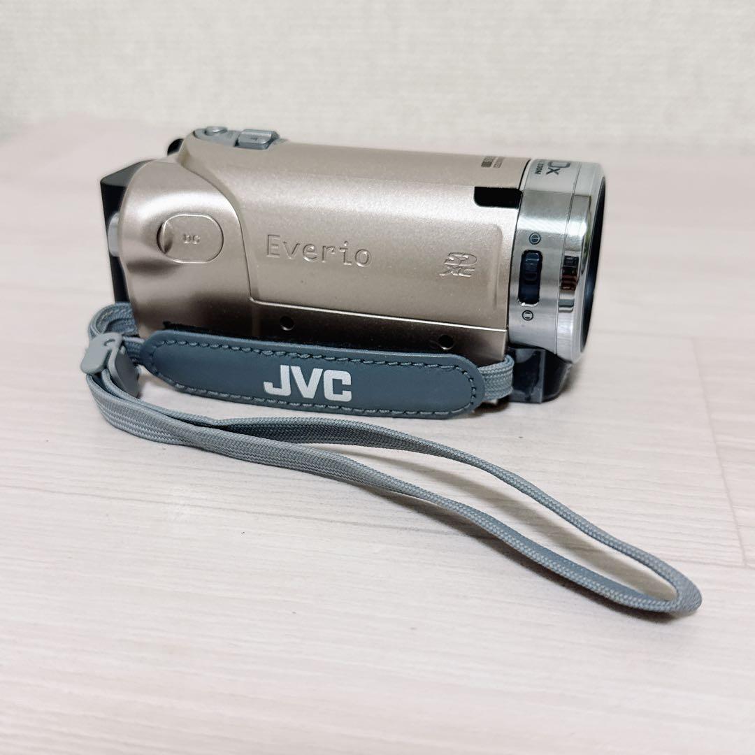 2222【極美品】JVC Everio フルHDビデオカメラGZ-E117