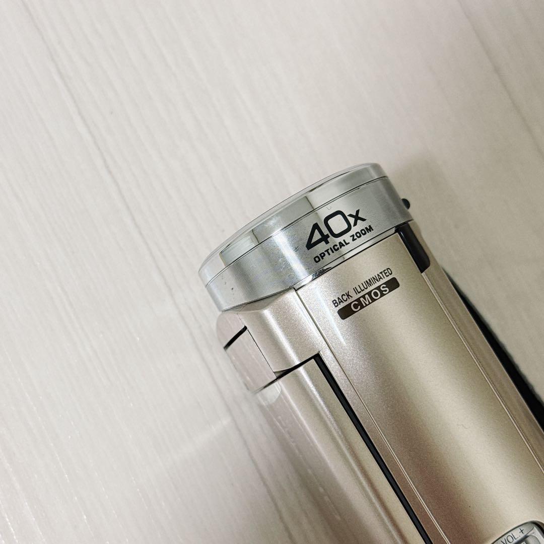 2222【極美品】JVC Everio フルHDビデオカメラGZ-E117