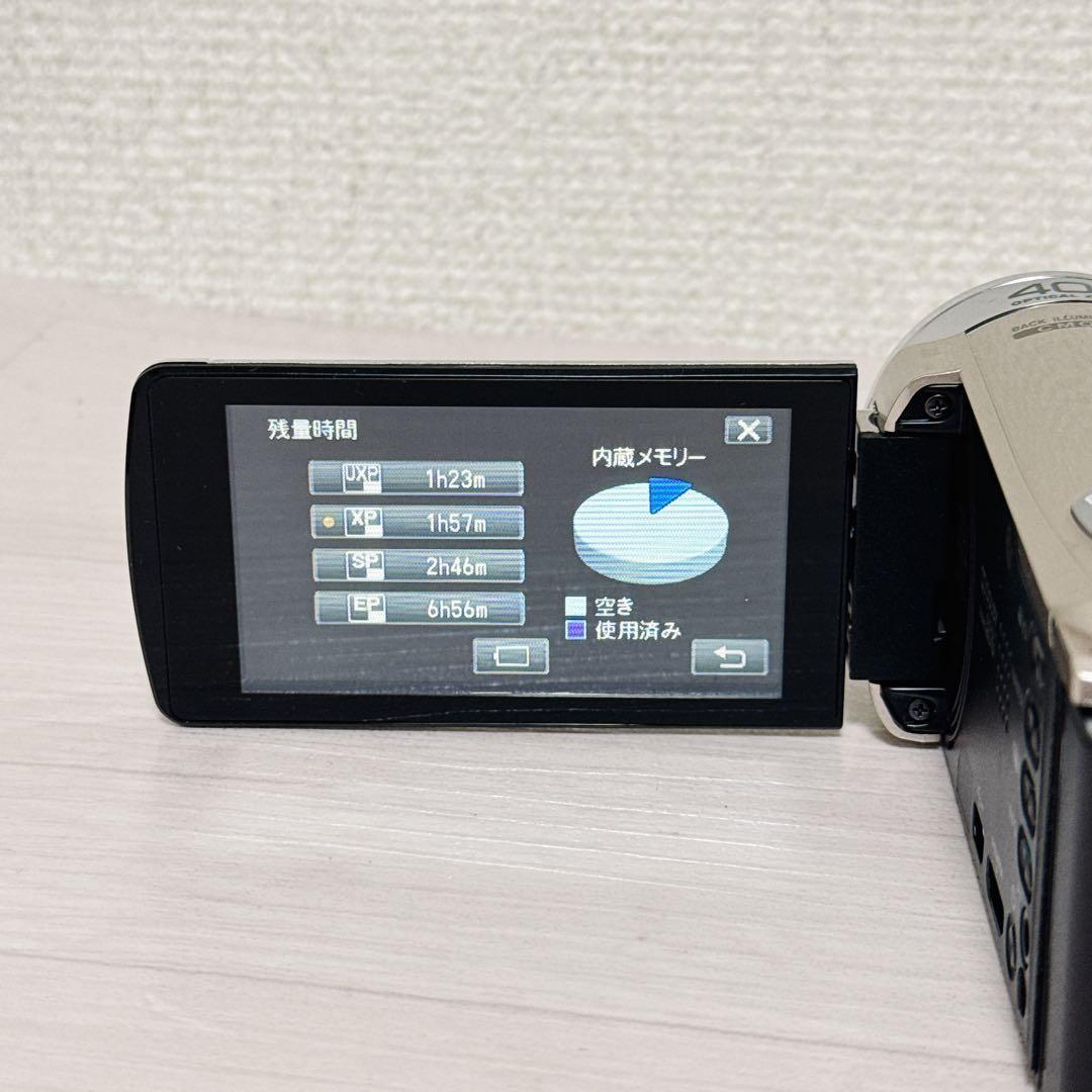 2222【極美品】JVC Everio フルHDビデオカメラGZ-E117