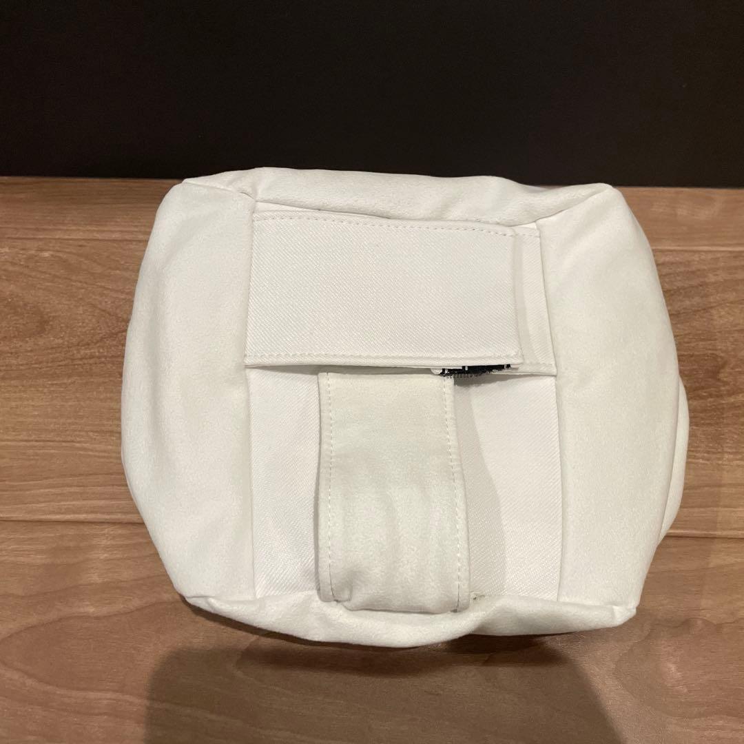 メルセデスベンツ マイバッハホワイト　ネックピロー 純正　2個セット