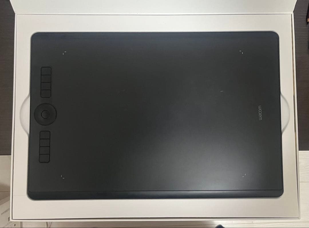 Intuos Pro Large PTH-860/K0【Wacom】