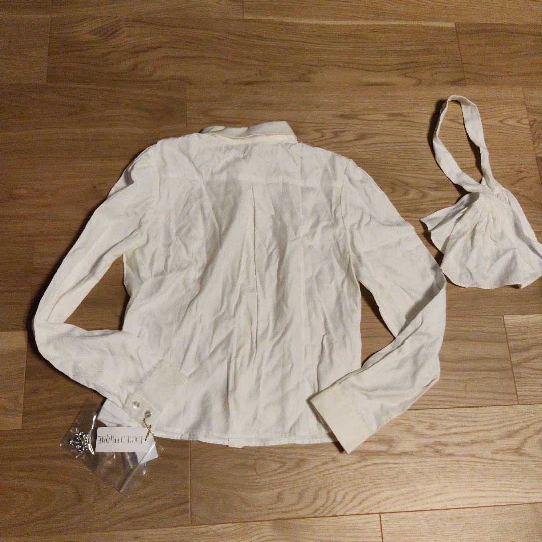 エクサントリーク　ブラウス　白
