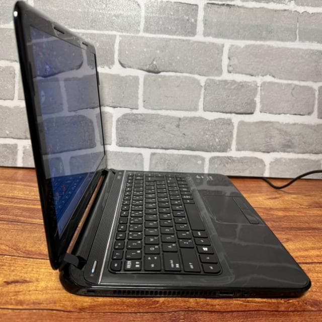 ✨13.3型モバイルPC×SSD240GB！HP B105TU✨