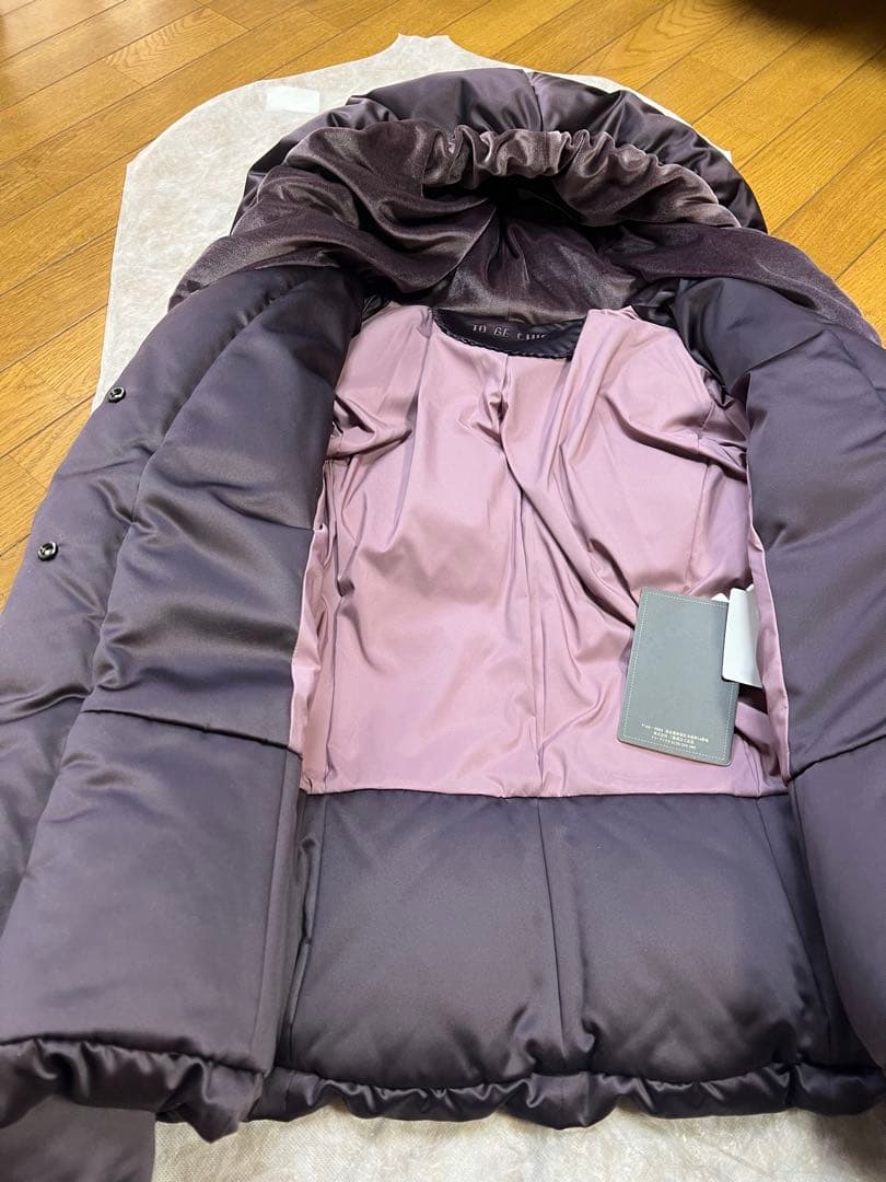 トゥービーシック　ダークパープル ダウンジャケット　新品未使用　タグ付き