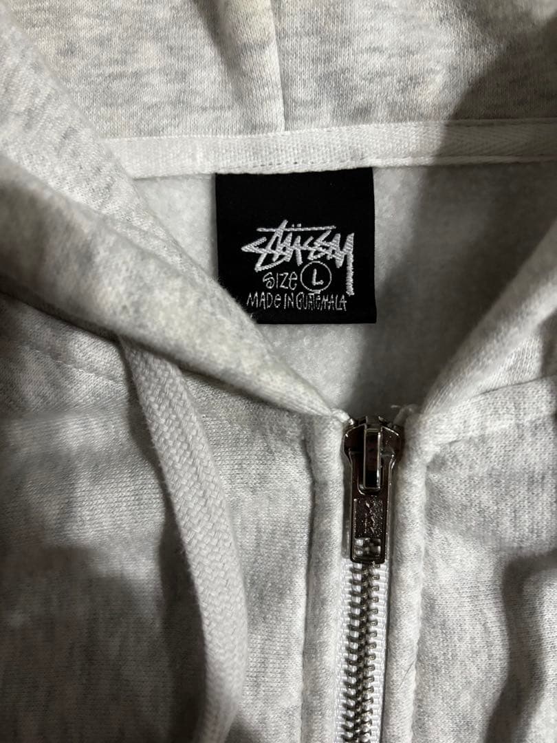 Stussy グレー ジップアップパーカー