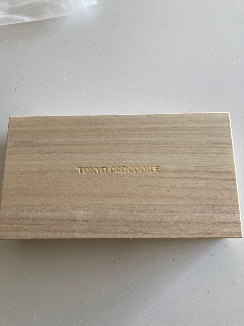 (美品)東京クロコダイル長財布　ゴールドファスナー。コスモブルー