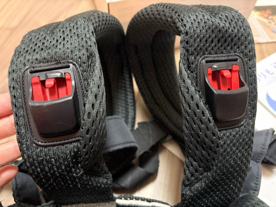 BABYBJÖRN ベビービョルン HARMONY 抱っこ紐 ブラック 箱あり