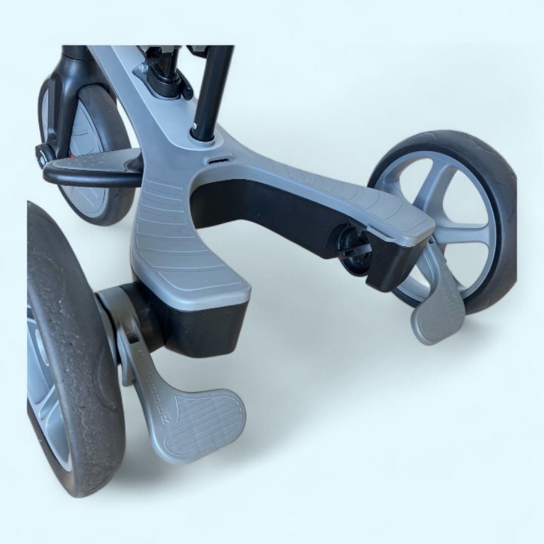 GLOBBER エクスプローラー トライク 4in1 グレー