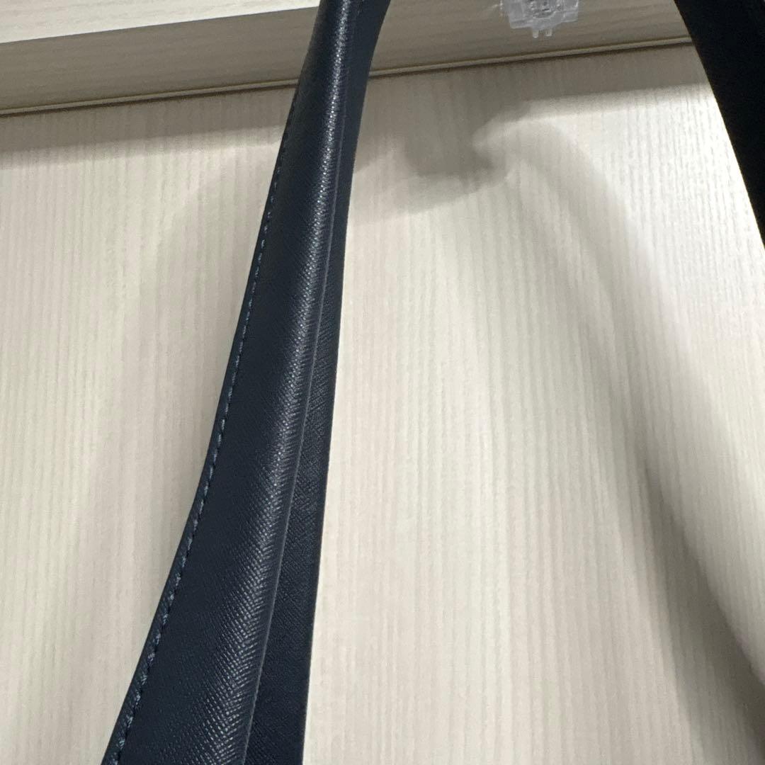 【開封後使用なし】タケオキクチ スマート モノトーントートバッグ　ネイビー