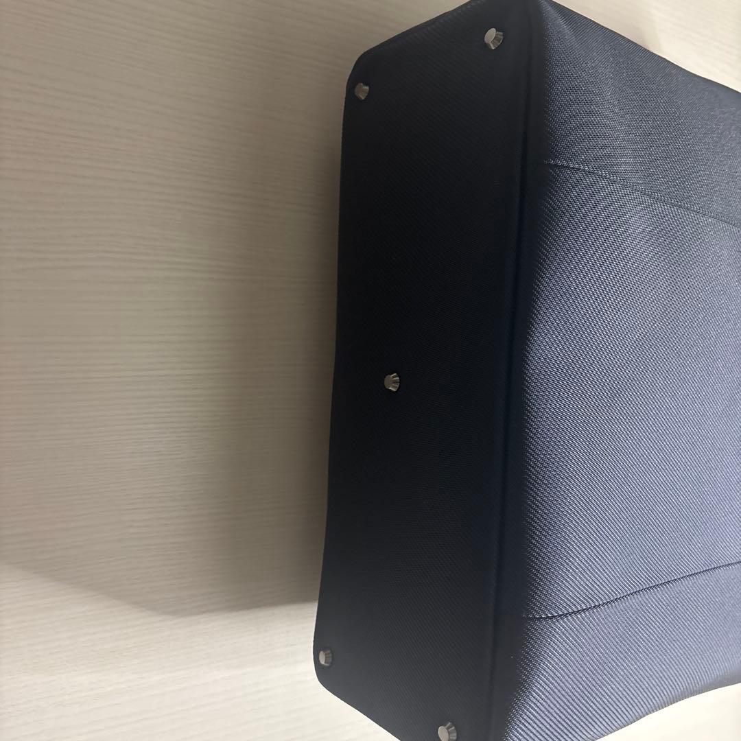 【開封後使用なし】タケオキクチ スマート モノトーントートバッグ　ネイビー