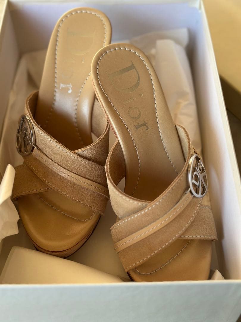 (美品) Dior ベージュ ハイヒールサンダル ディオール LOVE モチーフ