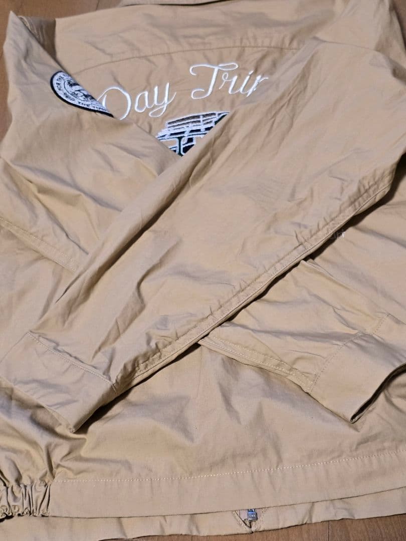 VAN JACスイングトップ. ミニクーパー刺繍.サイズM.ベージュ