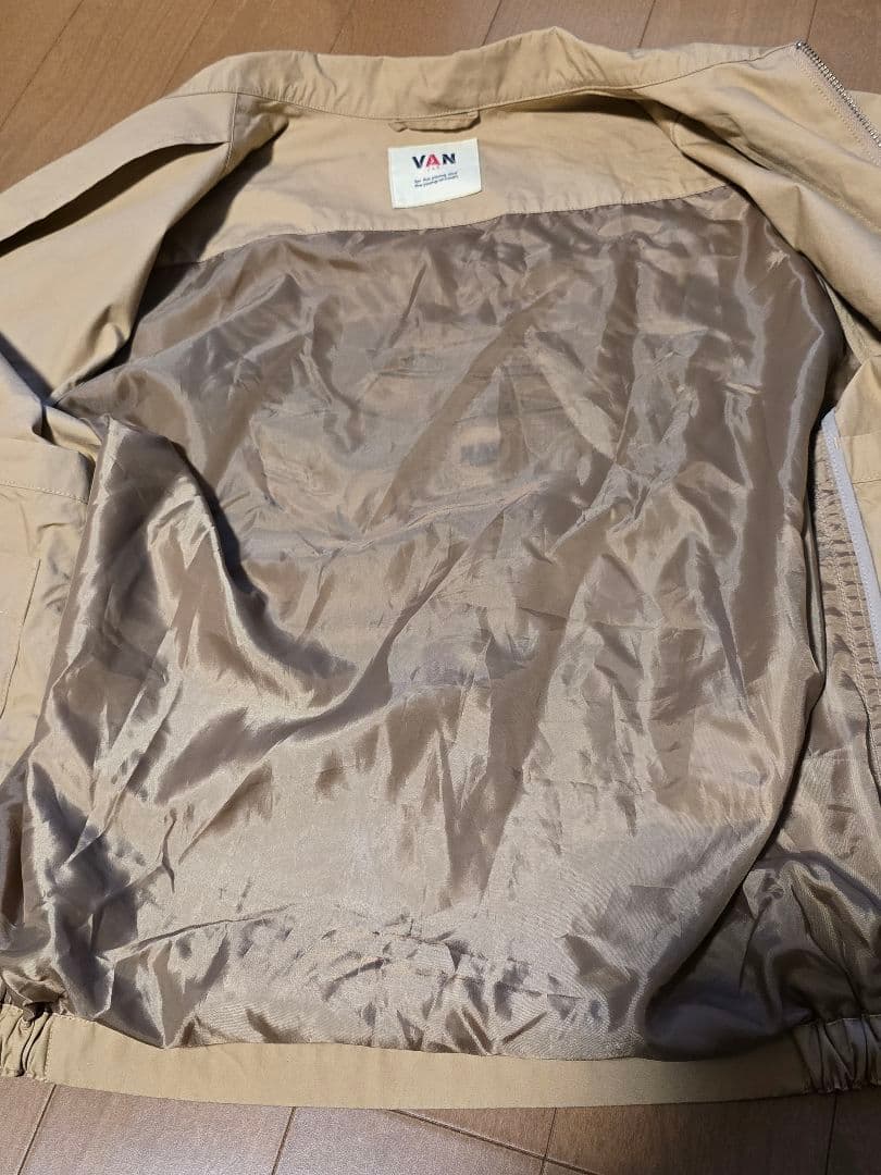 VAN JACスイングトップ. ミニクーパー刺繍.サイズM.ベージュ