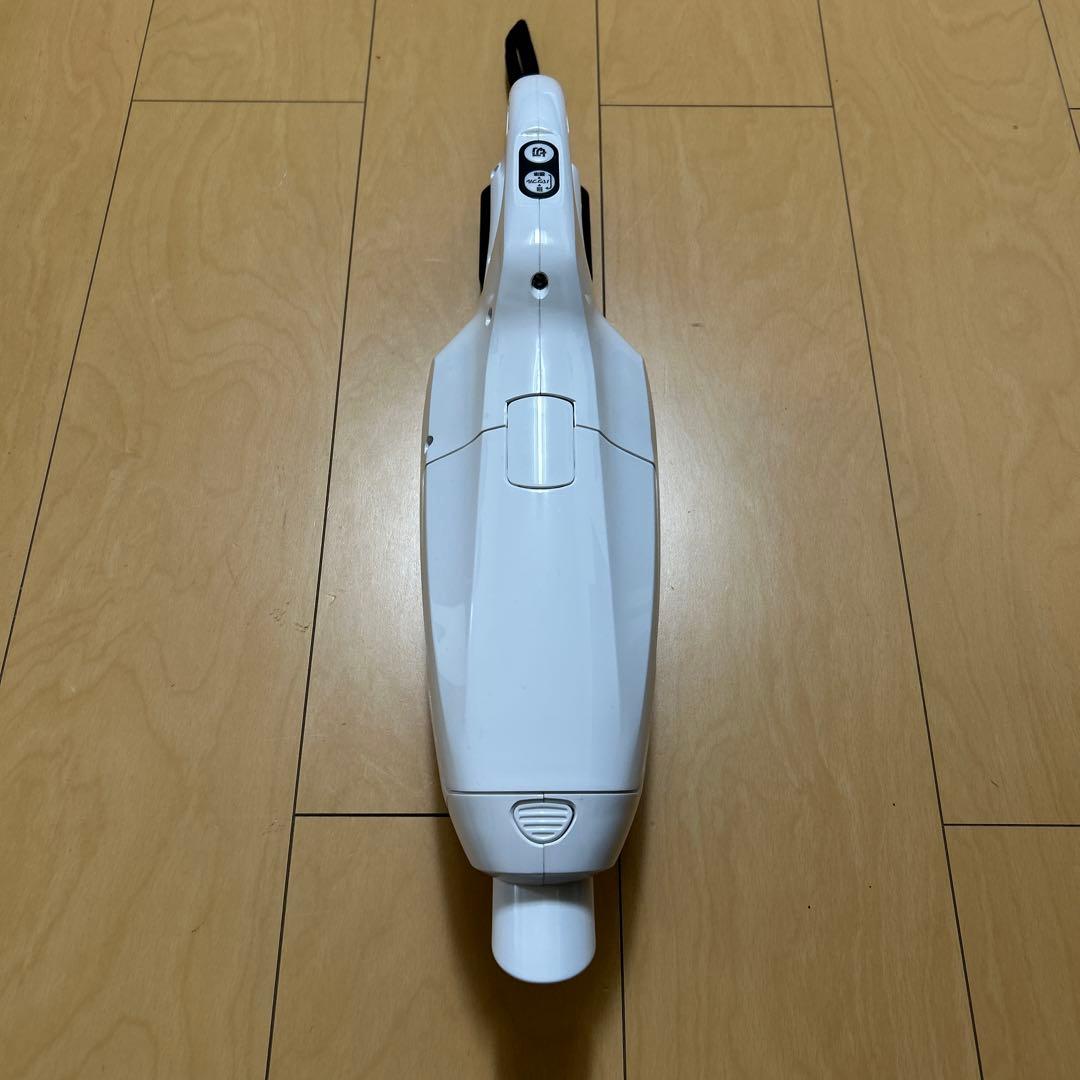 makita マキタ　充電式クリーナー　CL107FD