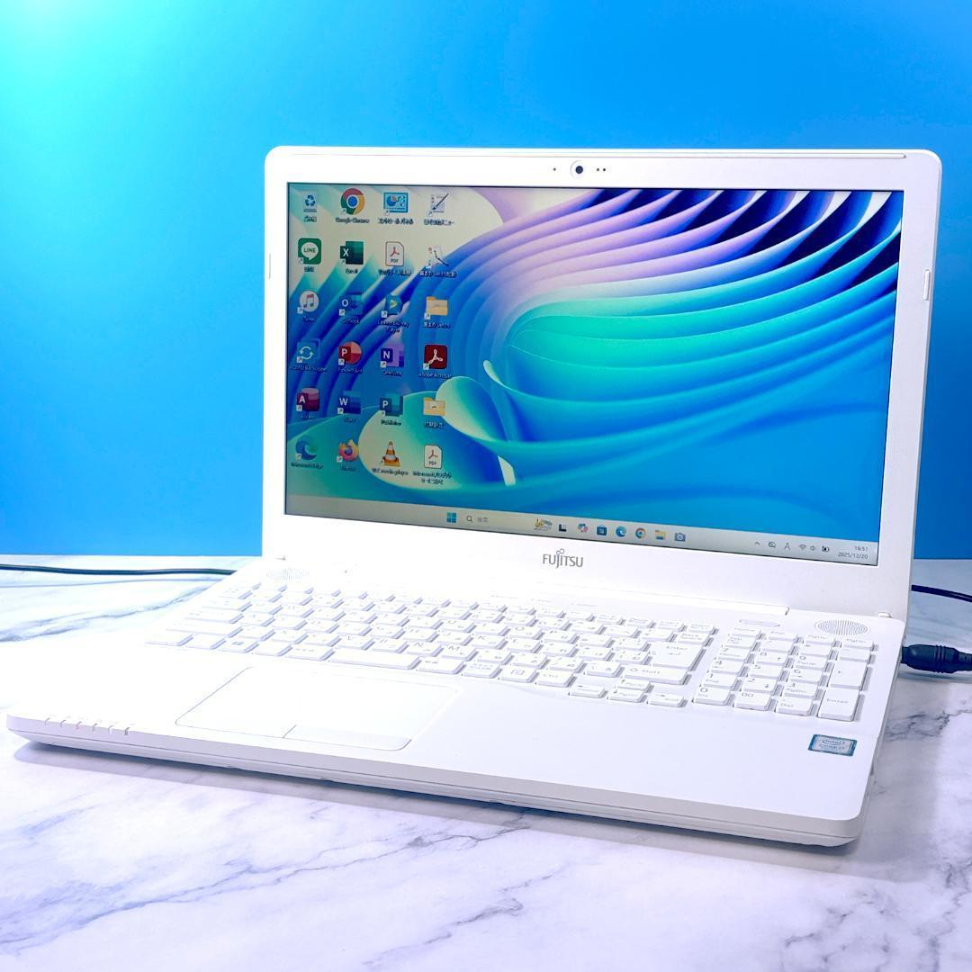 新品キーボード☆Corei7・16GB・SSD・ブルーレイ・ノートパソコン