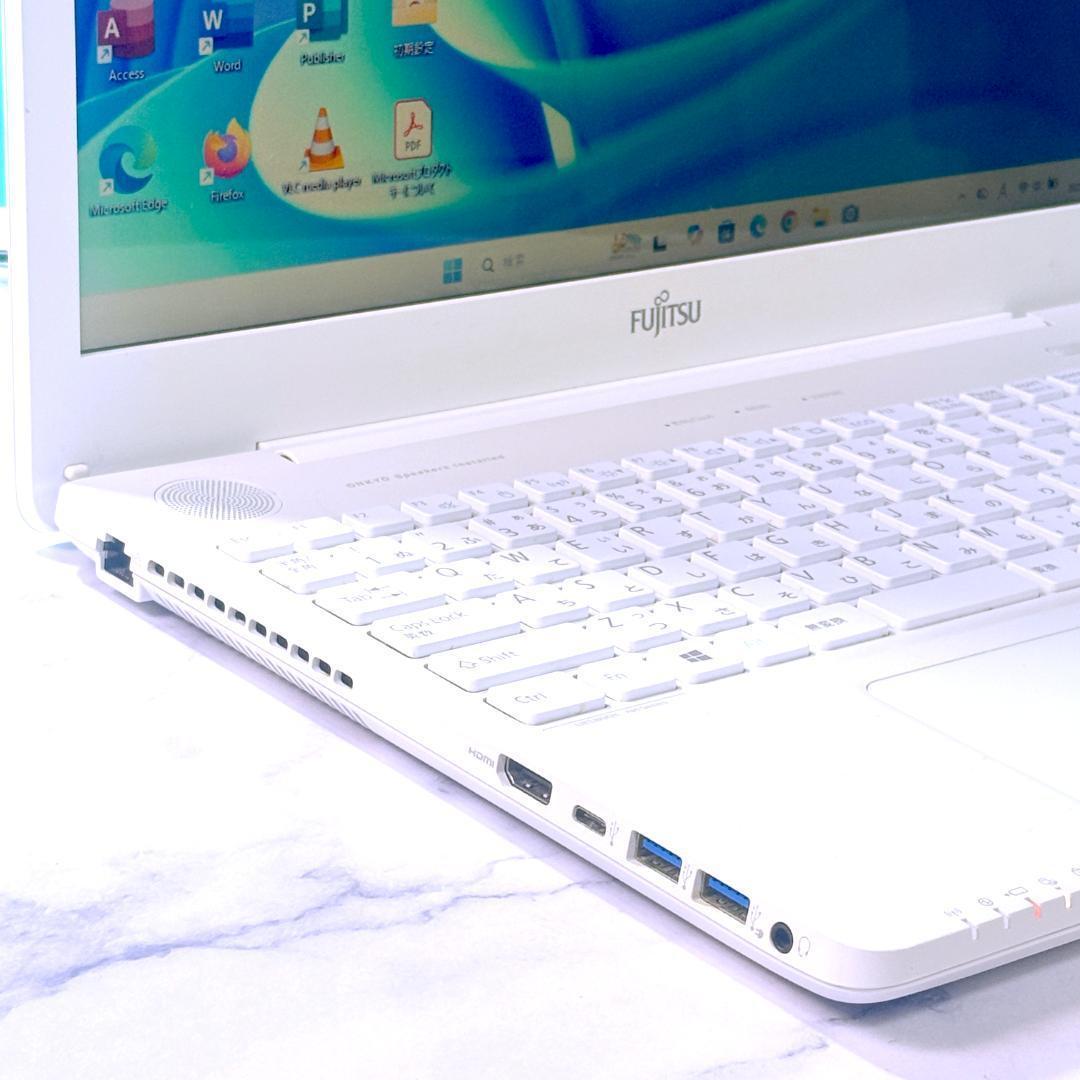 新品キーボード☆Corei7・16GB・SSD・ブルーレイ・ノートパソコン