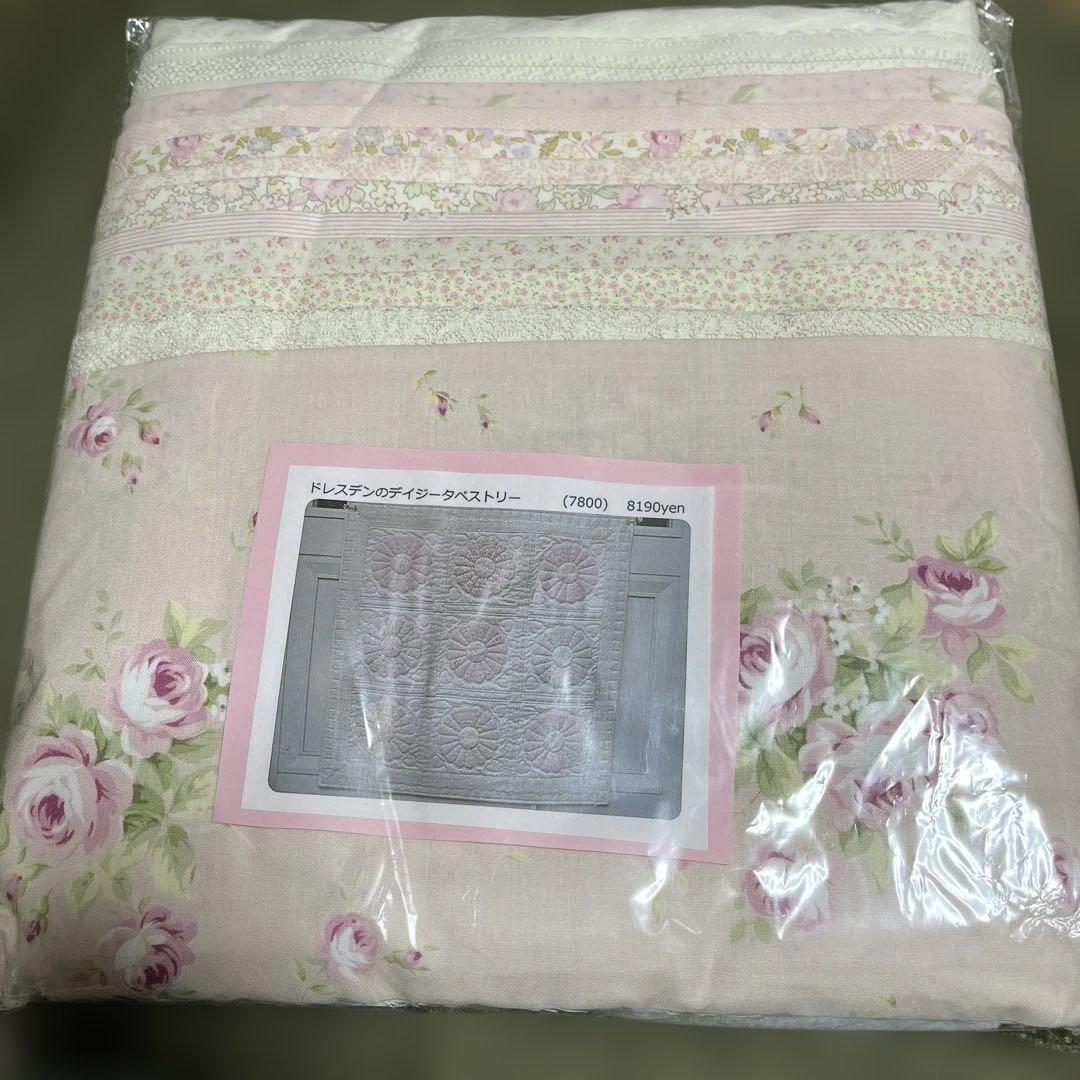 フラワーバスケットボールさん　ドレスデンのデイジータペストリー　キット