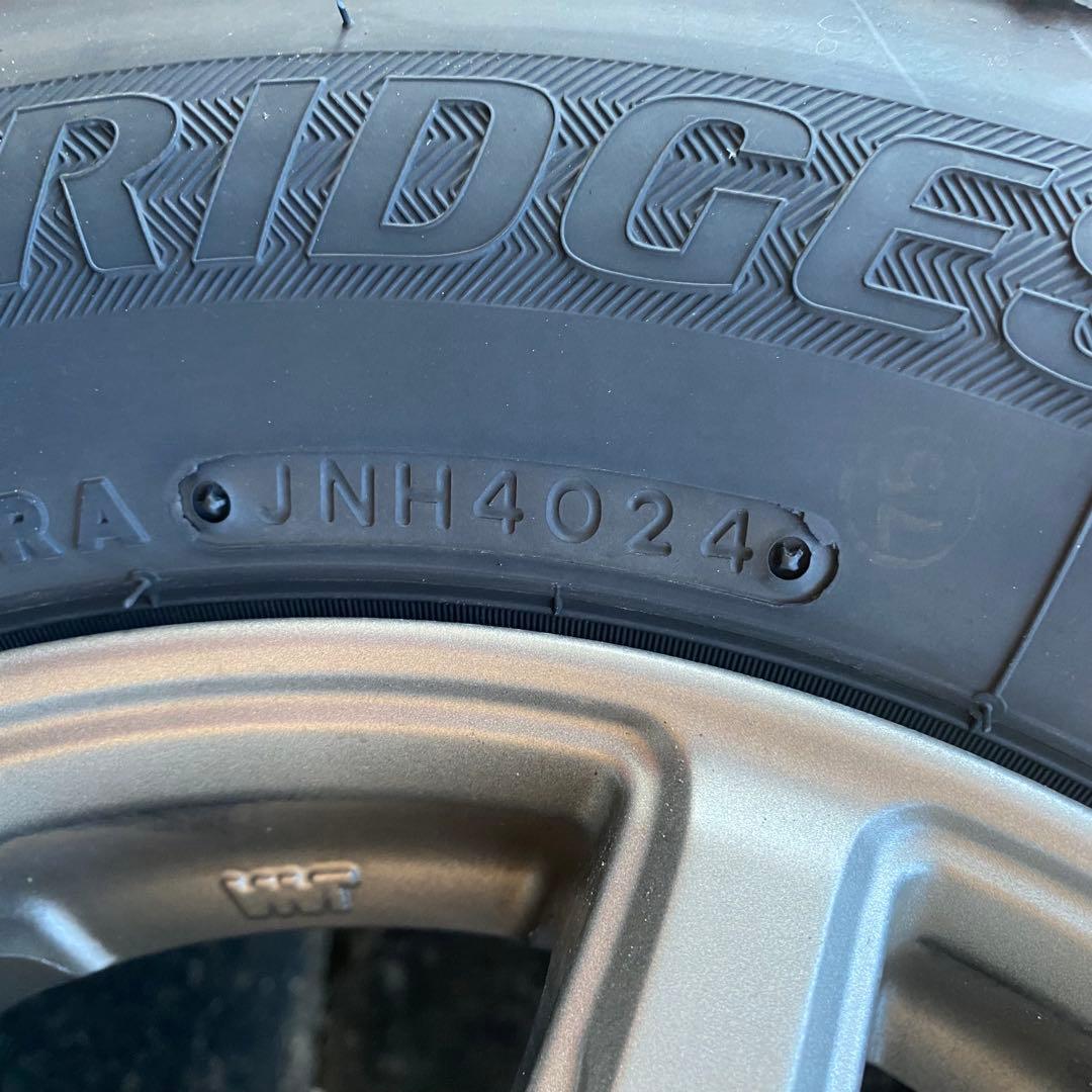 スタッドレスタイヤ、ホイール4本セット 145/80R12