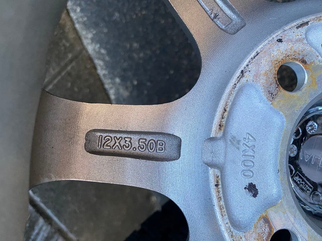 スタッドレスタイヤ、ホイール4本セット 145/80R12