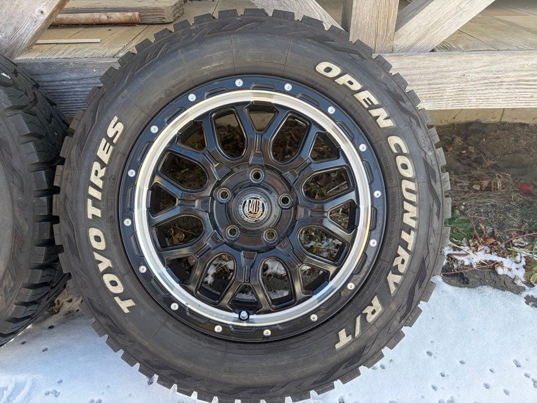 OPEN COUNTRY R/T 215 65 R16 バリ溝　1本①