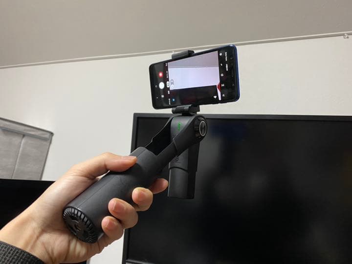 スマホ用ジンバル　スタビライザー