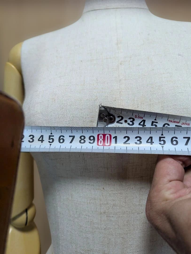 シンプルな布製マネキン