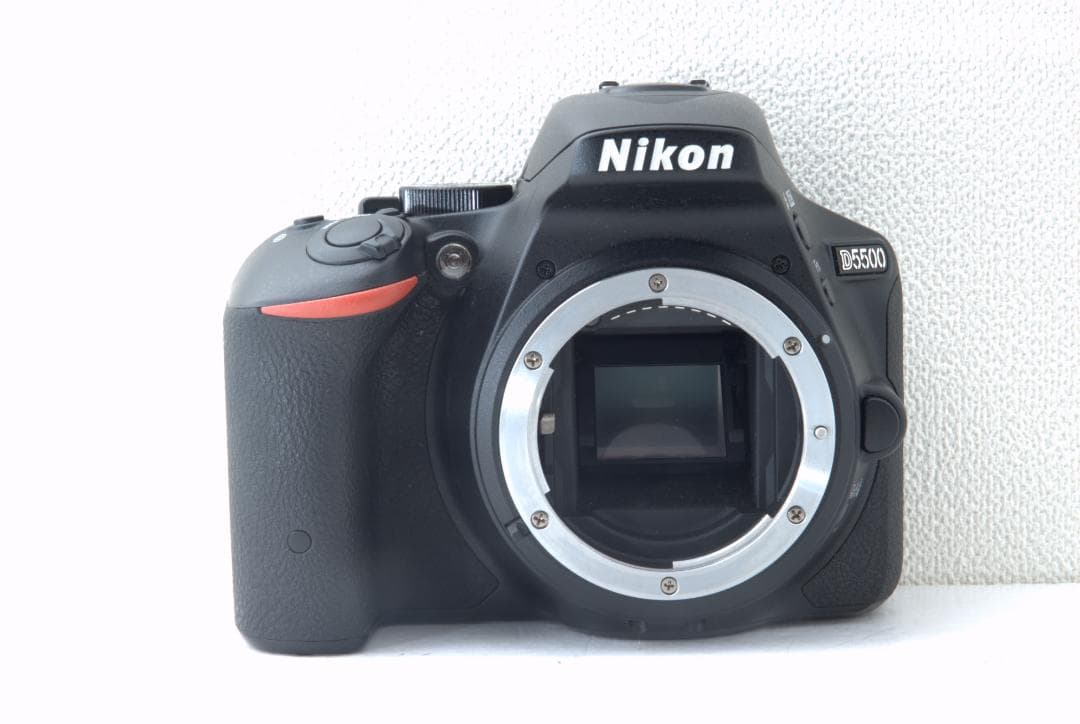 超望遠で遠くの撮影に Nikon D5500 Wレンズ 高性能 Wi-Fi搭載