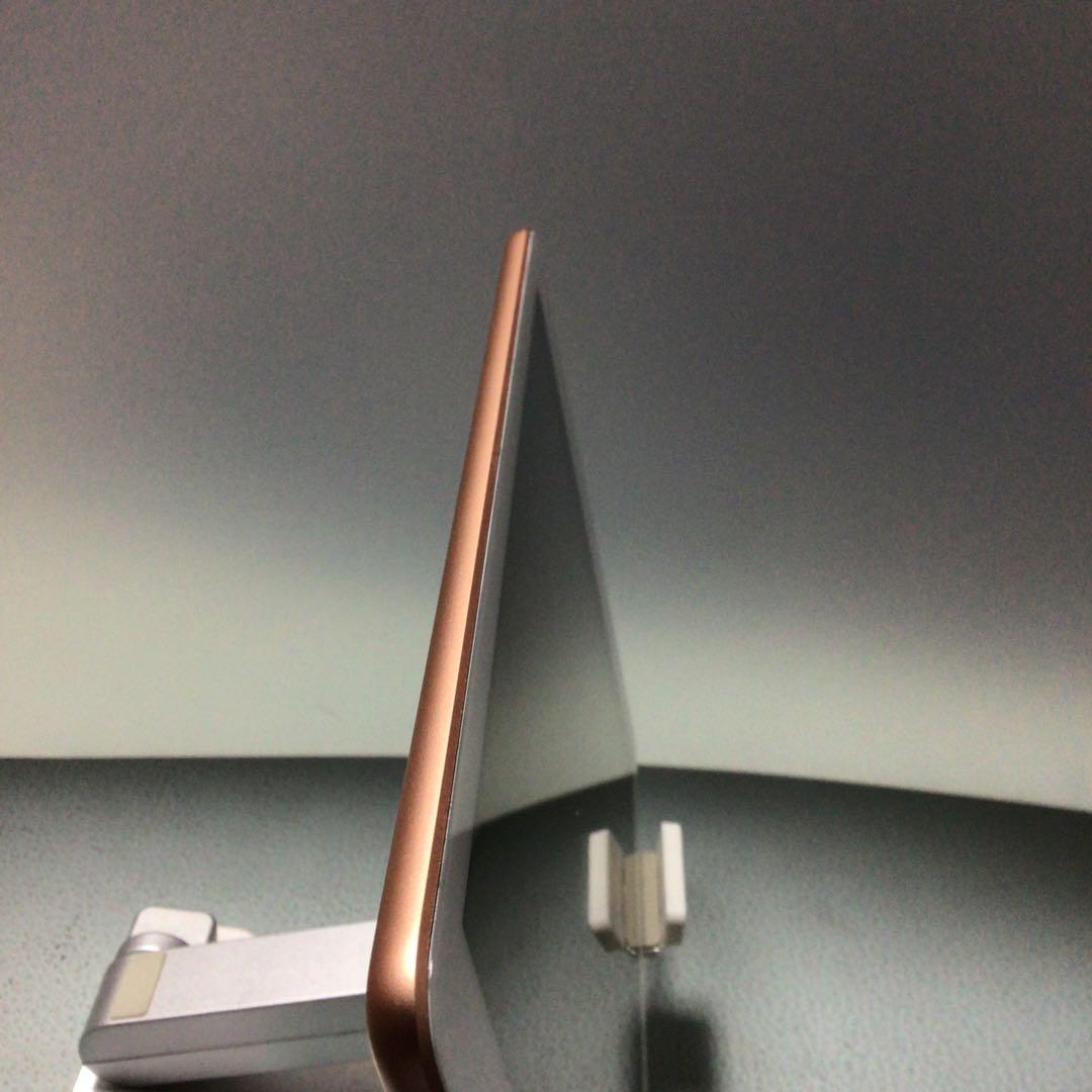 iPad第6世代128G wifi Gold 93%美品