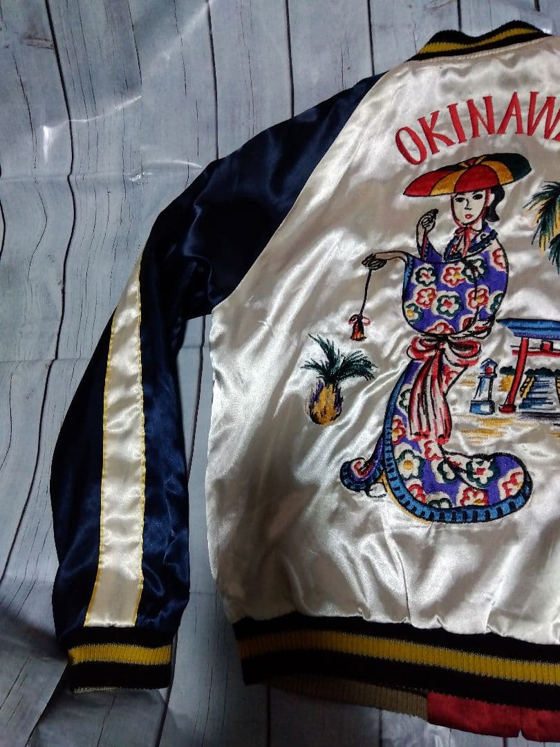 テーラー東洋　スカジャン　TT10930　鷹　日本地図　М