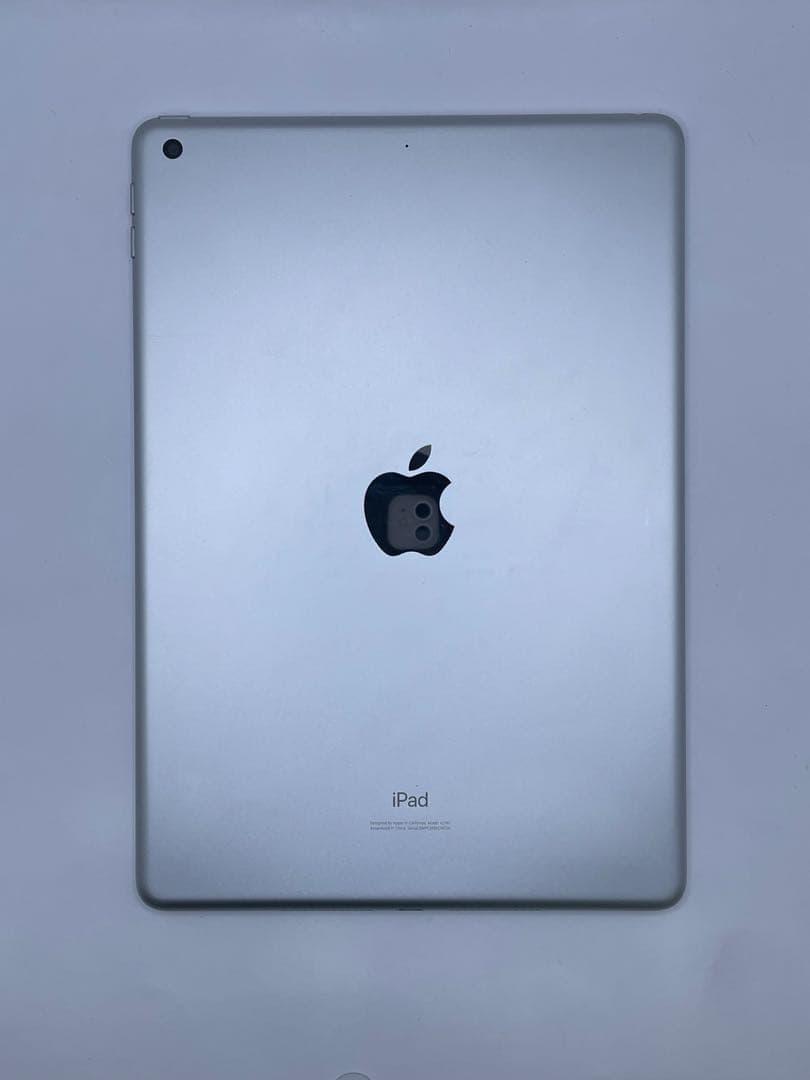 M*n様 iPad 7世代 32GB 中古品