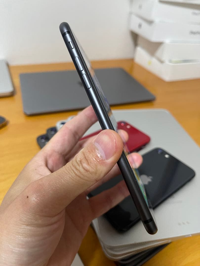 Apple iPhone 8 Plus ブラック バッテリー86%