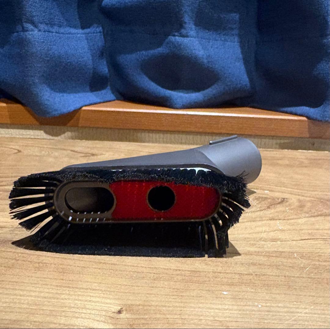 アタッチメント多数付属！細部まで洗浄済！#Dyson #V10 ハンドクリーナー