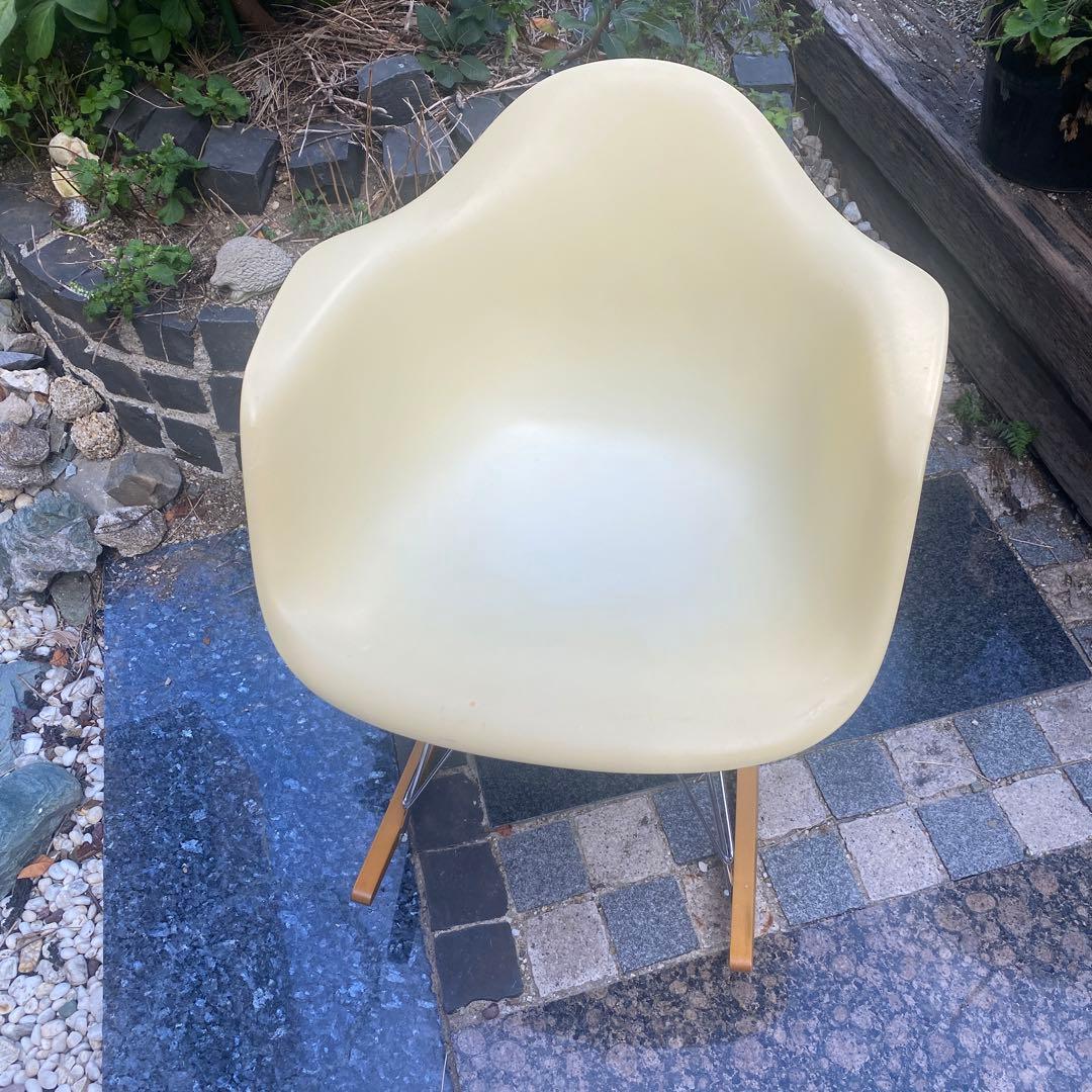 Vitraヴィトラ イームズ アームシェルチェア 焼け検ハーマンミラー値下げ中