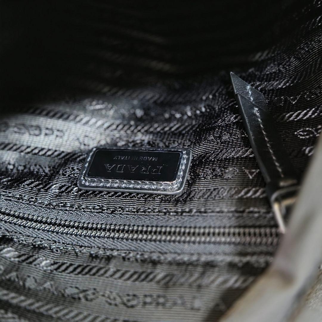 PRADA ショルダーバック 2VZ092 ボディバッグ スリングバッグ