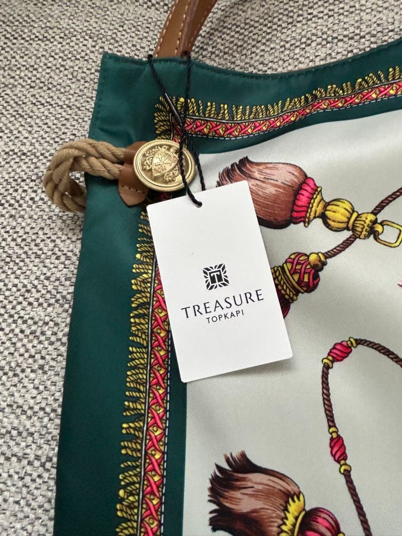 TREASURE TOPKAPI タッセルプリントトートバッグ