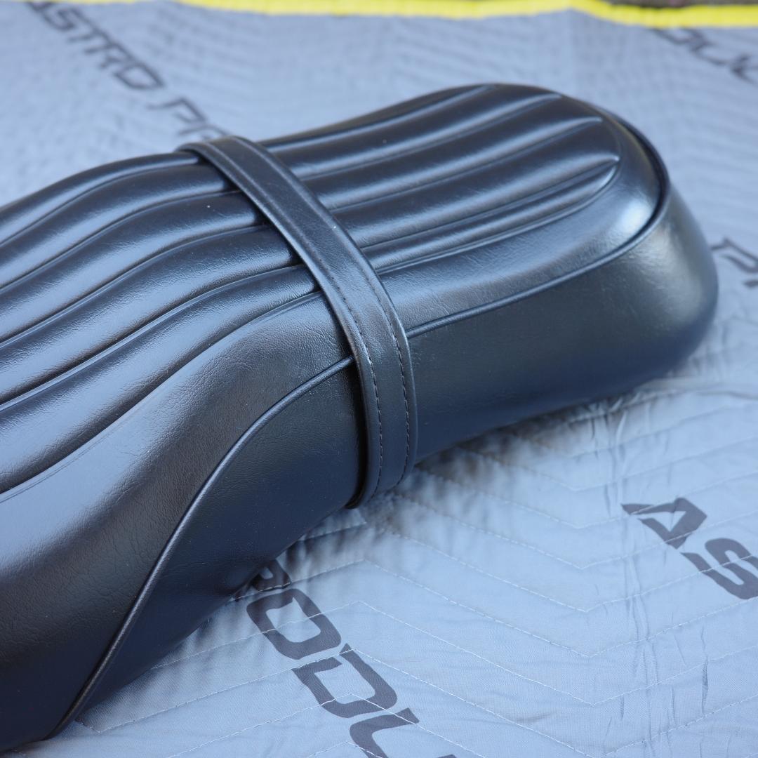 エストレヤ 純正シート