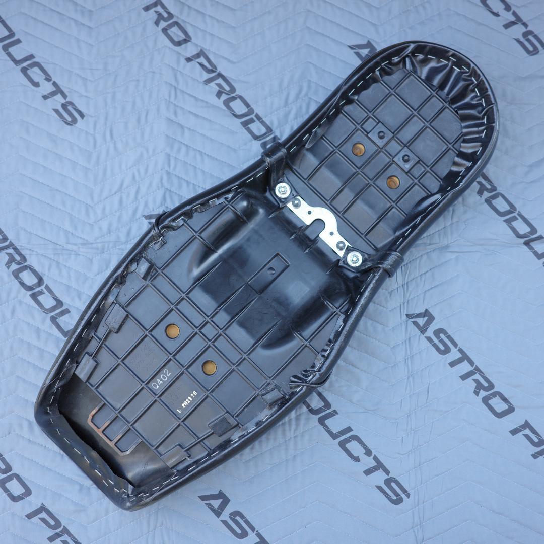 エストレヤ 純正シート