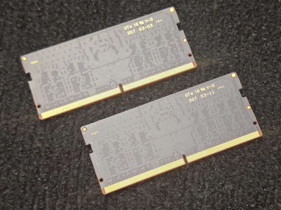 合計16GB Crucial 8GB×2 DDR5 SO-DIMM メモリー