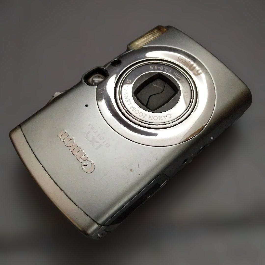 Canon IXY DIGITAL 800IS　シルバー